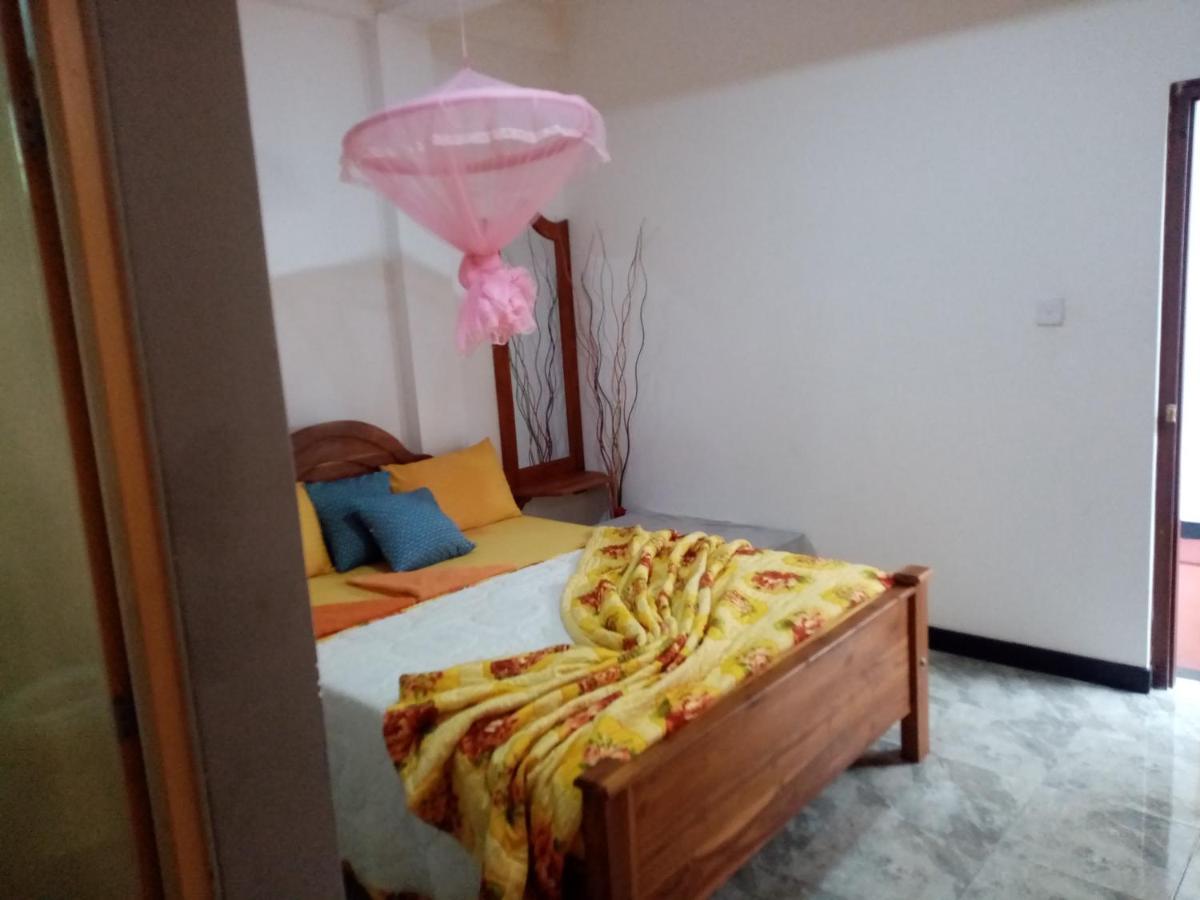 Nimsara Homestay Ella Exterior foto