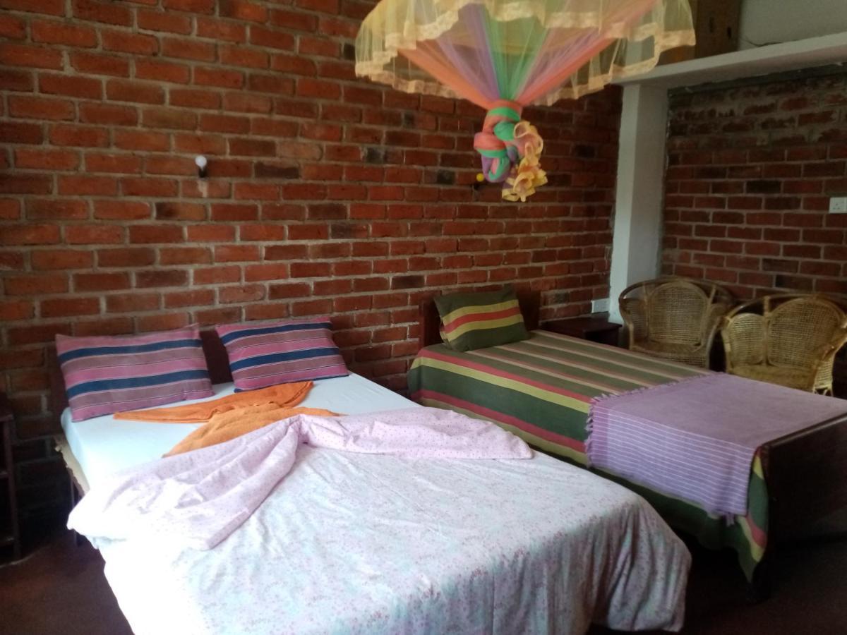 Nimsara Homestay Ella Exterior foto